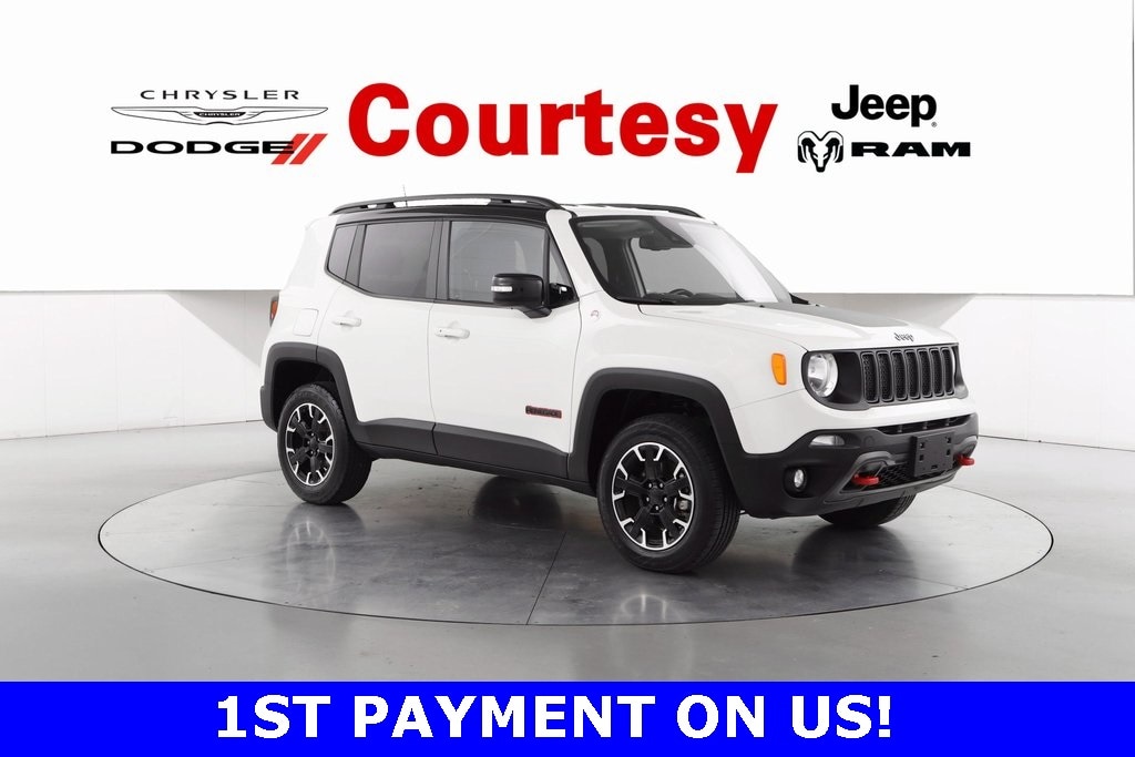 2023 Jeep Renegade Trailhawk