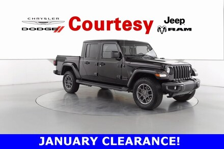 2021 Jeep Gladiator Sport Truck