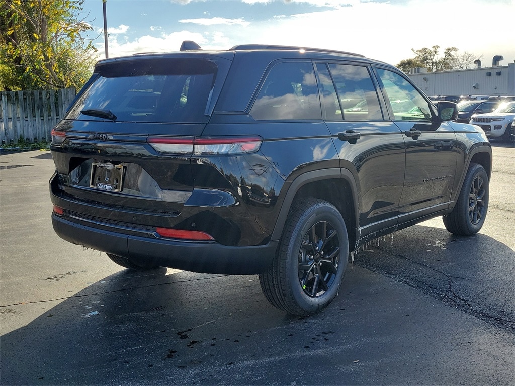 New 2025 Jeep Grand Cherokee ALTITUDE X 4X4 Sport Utility
