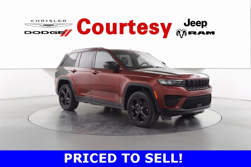 2023 Jeep Grand Cherokee Altitude's photo