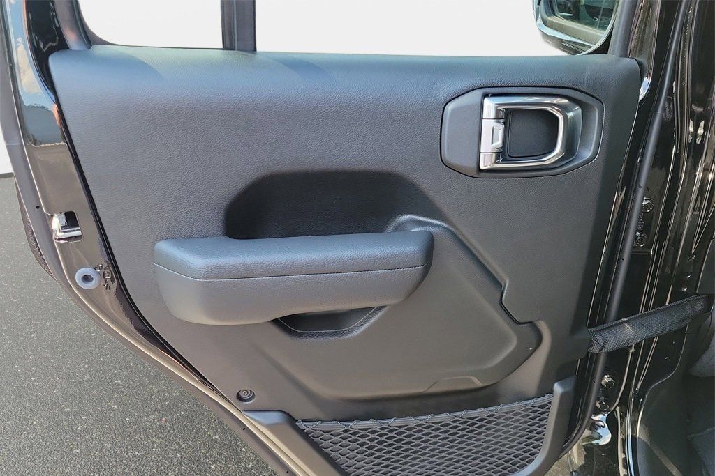 2025 Jeep Wrangler 4-Door Sport S - Photo 8