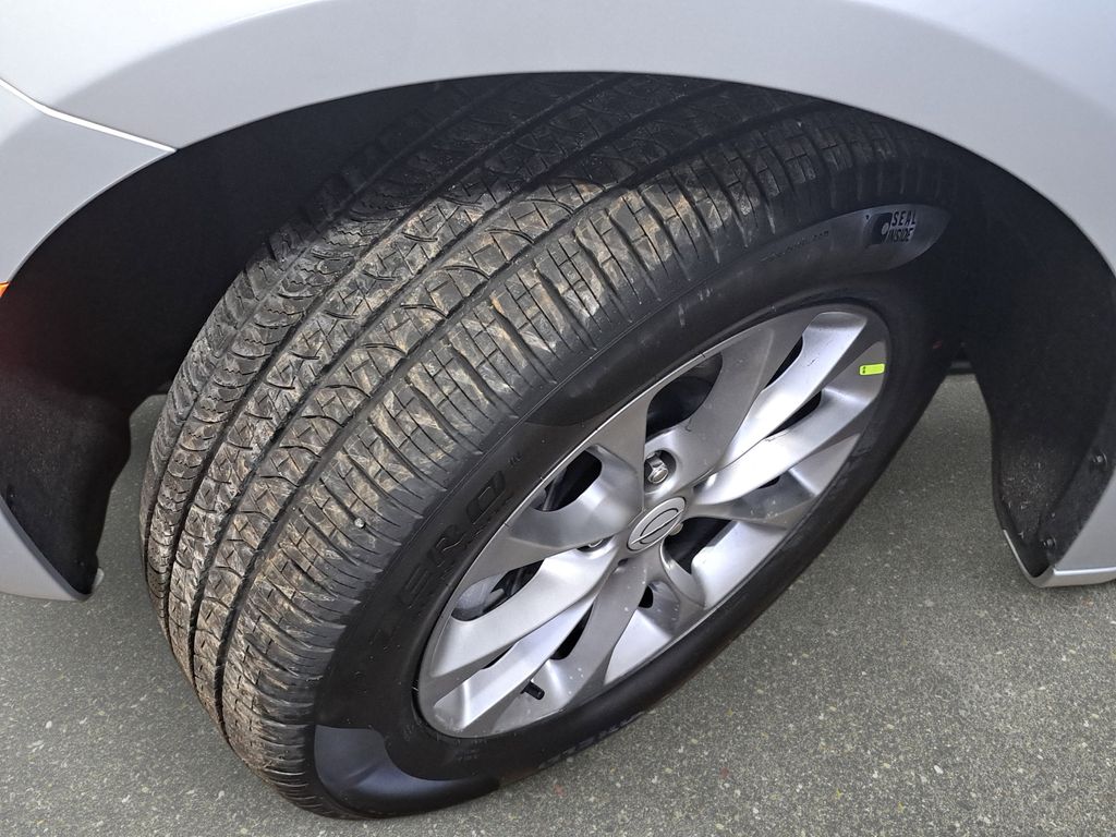 2026 Chrysler Pacifica Select - Photo 34