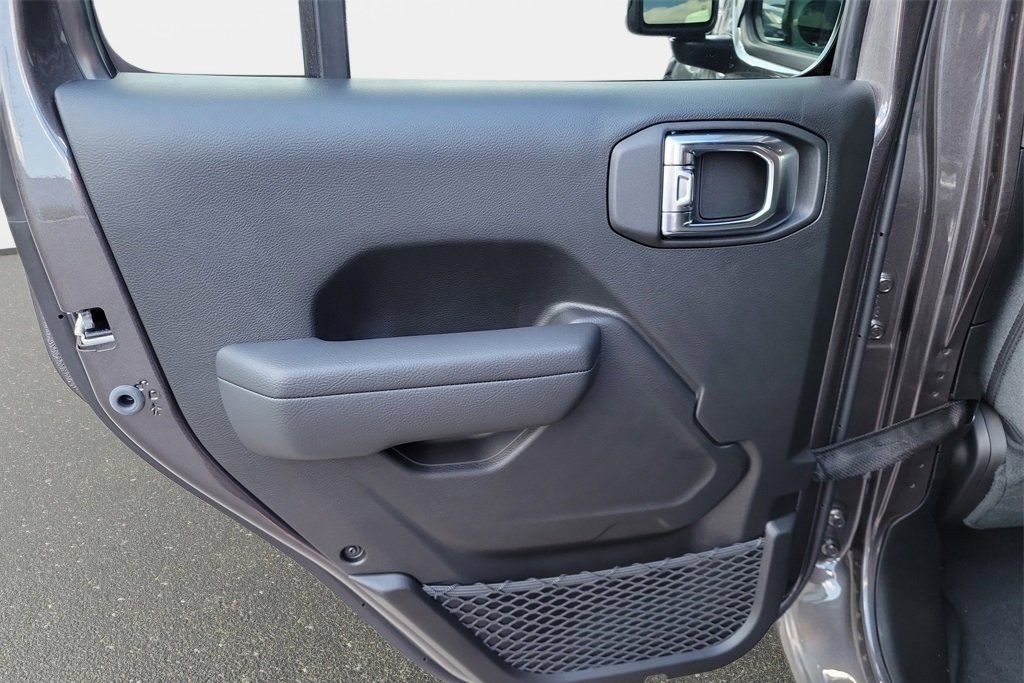 2025 Jeep Wrangler 4-Door Sport S - Photo 8