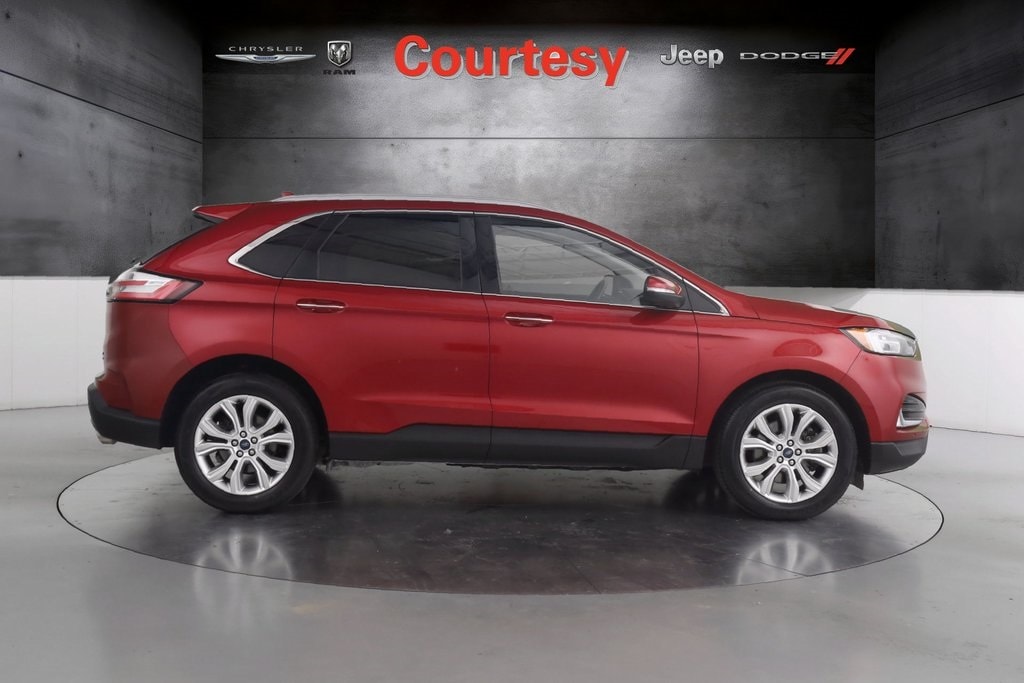 Used 2020 Ford Edge Titanium with VIN 2FMPK4K91LBA25662 for sale in Grand Rapids, MI