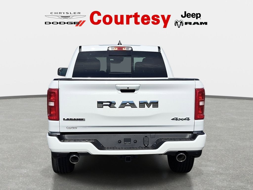 New 2026 Ram 1500 LARAMIE CREW CAB 4X4 5'7 BOX Pickup