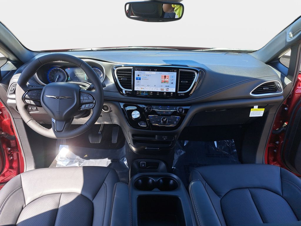 2026 Chrysler Pacifica Select - Photo 9