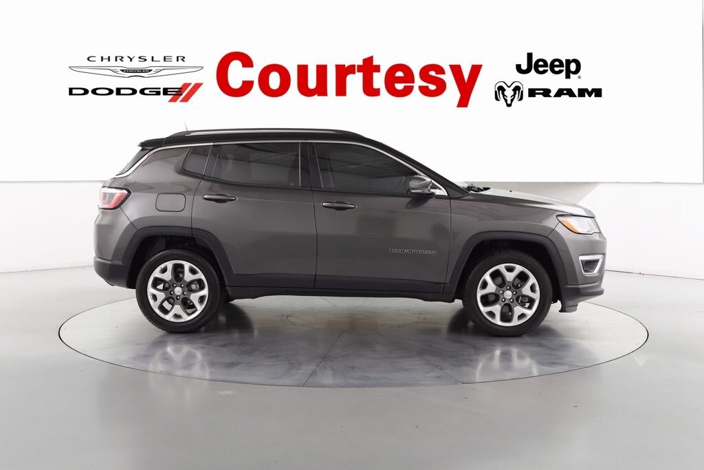 2019 Jeep Compass Limited photo 3