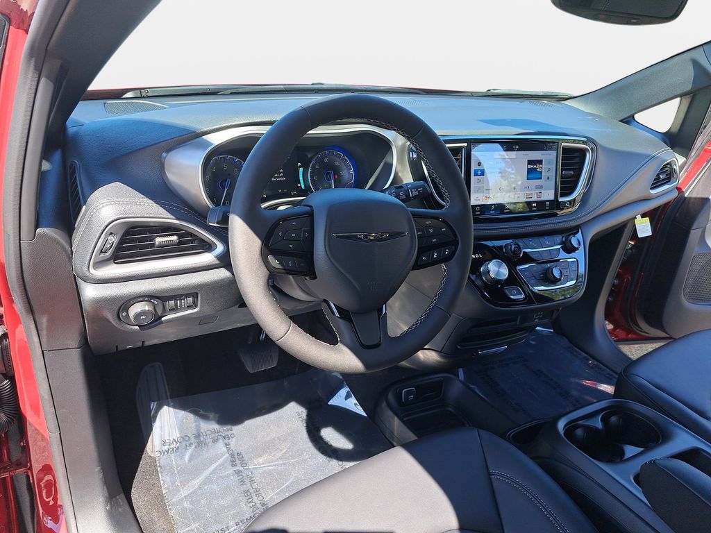 2026 Chrysler Pacifica Select - Photo 17