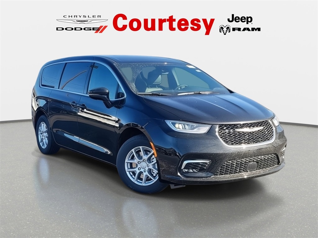 New 2026 Chrysler Pacifica SELECT Passenger Van