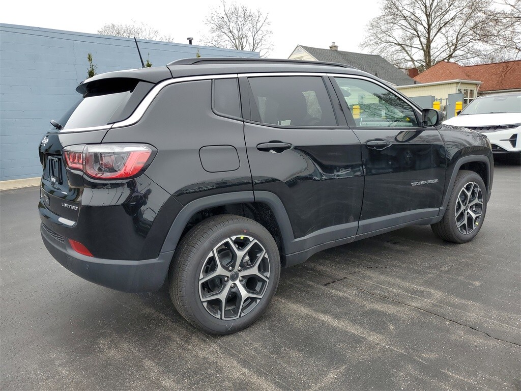 2025 Jeep Compass Limited photo 4