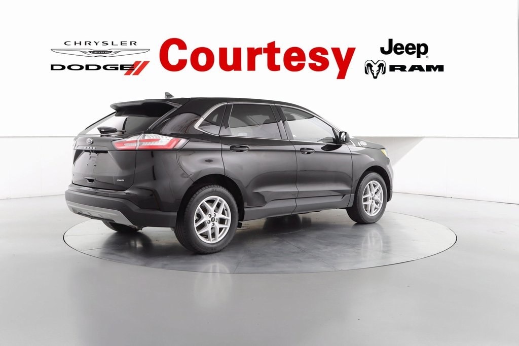 Used 2024 Ford Edge SEL SUV