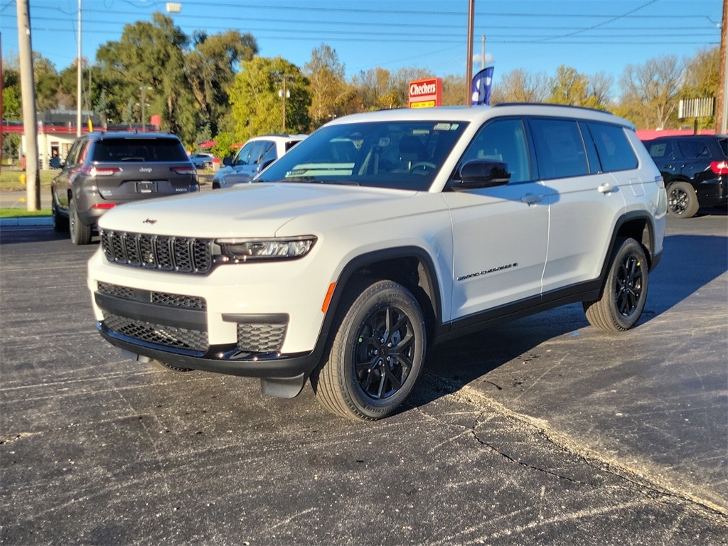 New 2025 Jeep Grand Cherokee L ALTITUDE X 4X4 Sport Utility