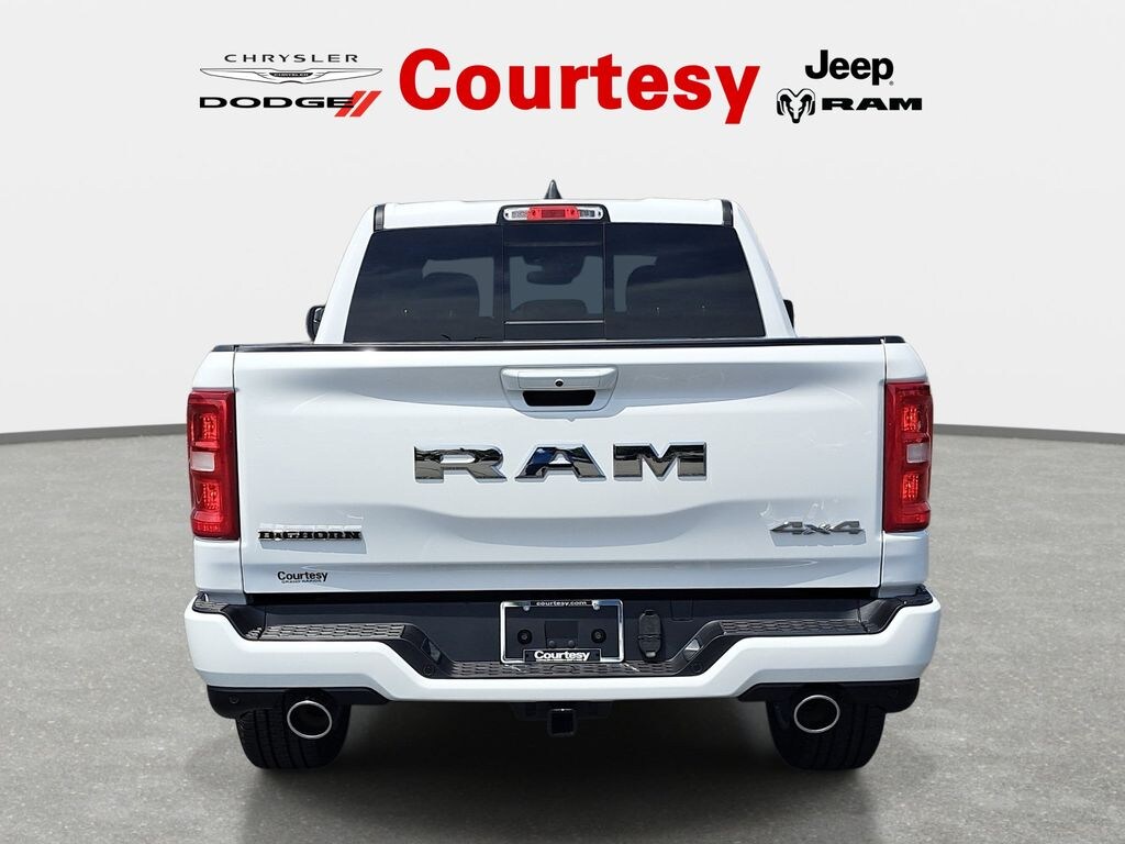 New 2026 Ram 1500 BIG HORN CREW CAB 4X4 5'7 BOX Pickup