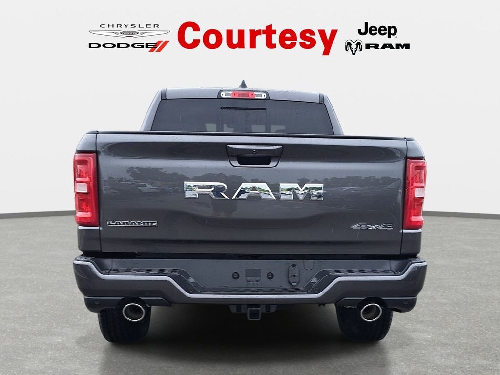 New 2026 Ram 1500 LARAMIE CREW CAB 4X4 5'7 BOX Pickup
