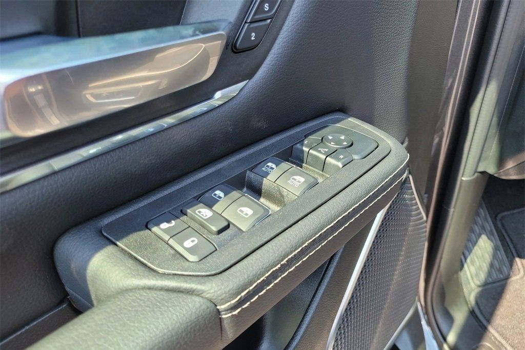 2026 RAM 1500 Laramie - Photo 17