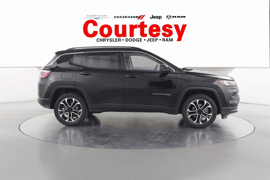 Used 2022 Jeep Compass Limited with VIN 3C4NJDCB0NT232518 for sale in Grand Rapids, MI