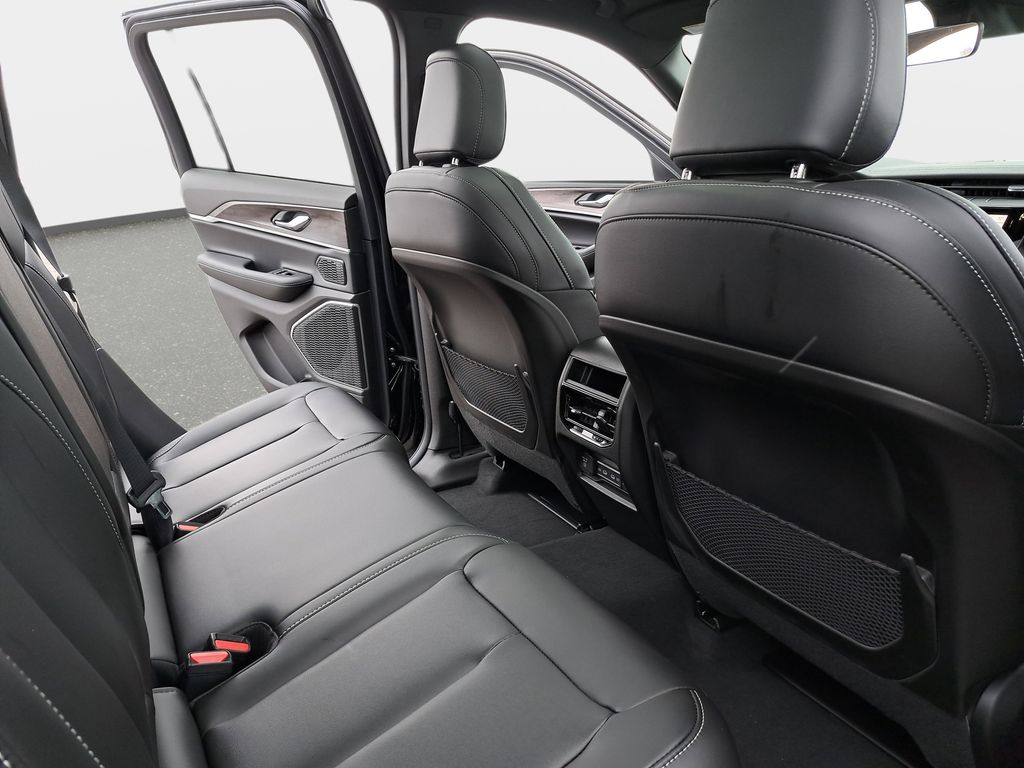 2026 Jeep Grand Cherokee Limited - Photo 11