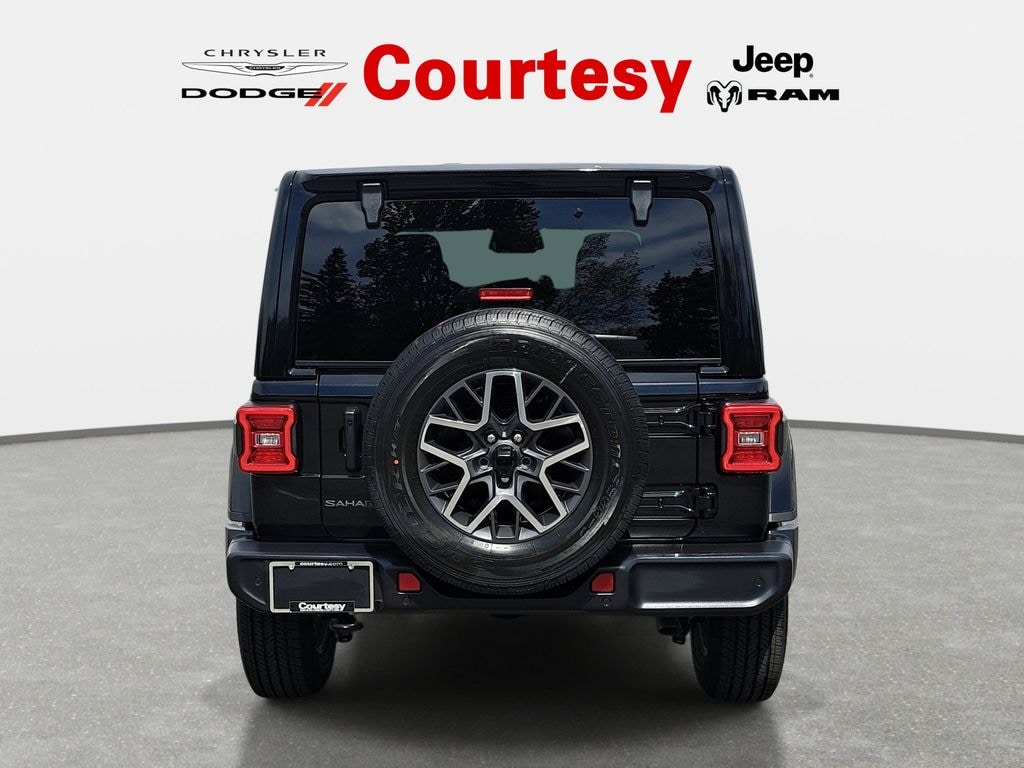 New 2026 Jeep Wrangler 4-DOOR SAHARA Sport Utility