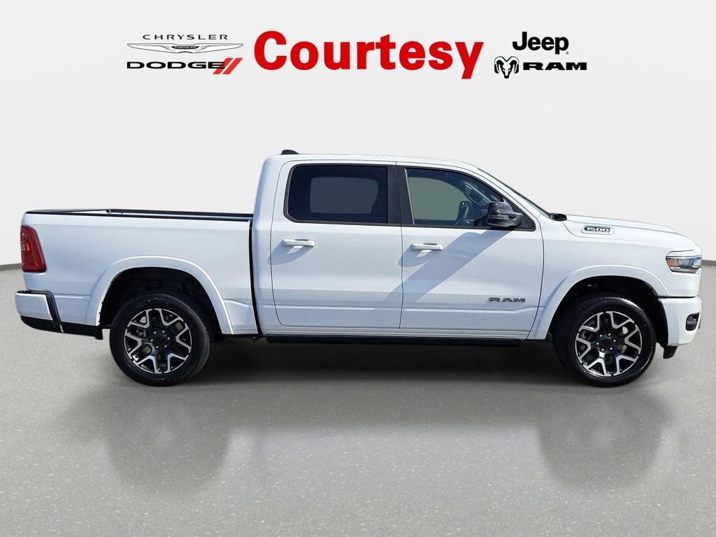 New 2026 Ram 1500 LARAMIE CREW CAB 4X4 5'7 BOX Pickup