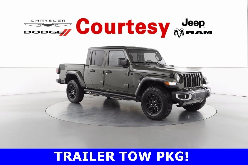 2021 Jeep Gladiator Sport S's photo