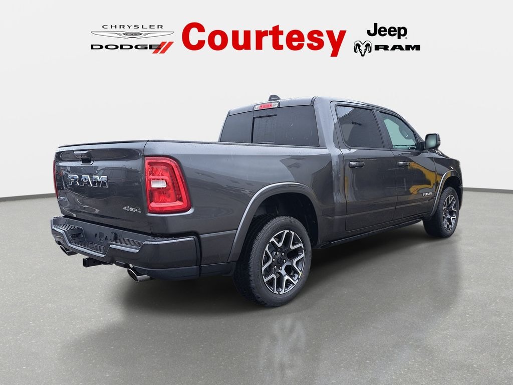 New 2026 Ram 1500 LARAMIE CREW CAB 4X4 5'7 BOX Pickup