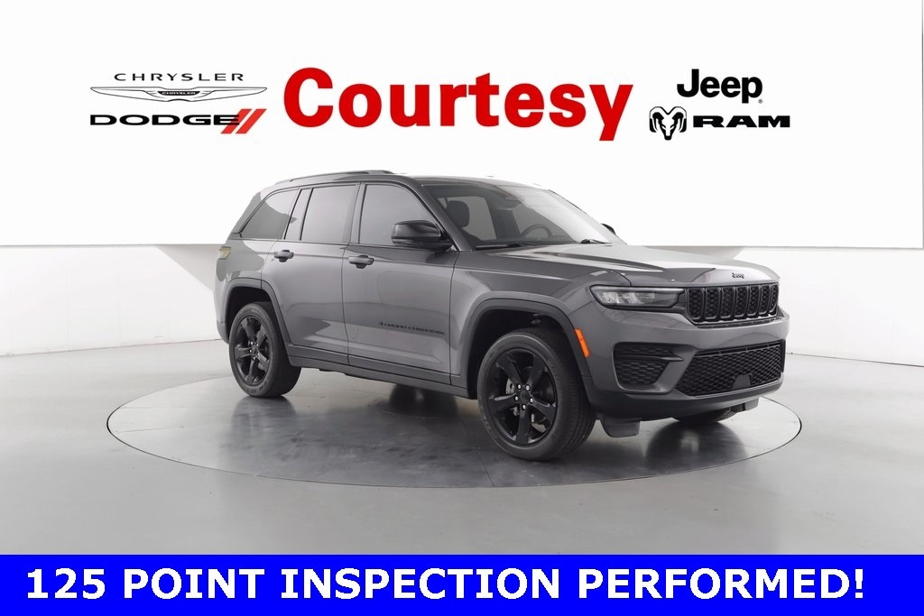 2024 Jeep Grand Cherokee Altitude's photo
