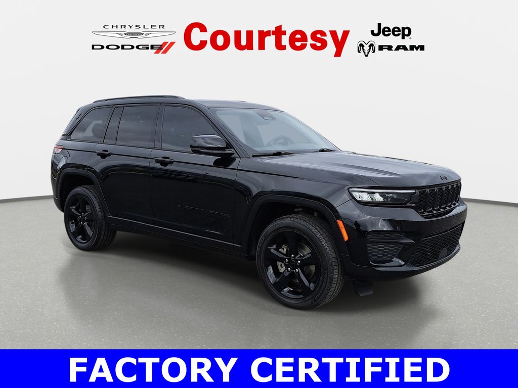 2023 Jeep Grand Cherokee Altitude 4x4's photo