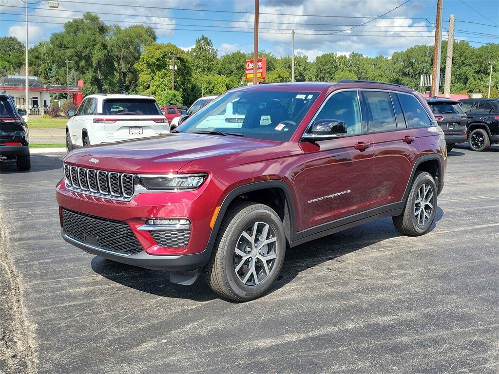 2025 Jeep Grand Cherokee Limited photo 2