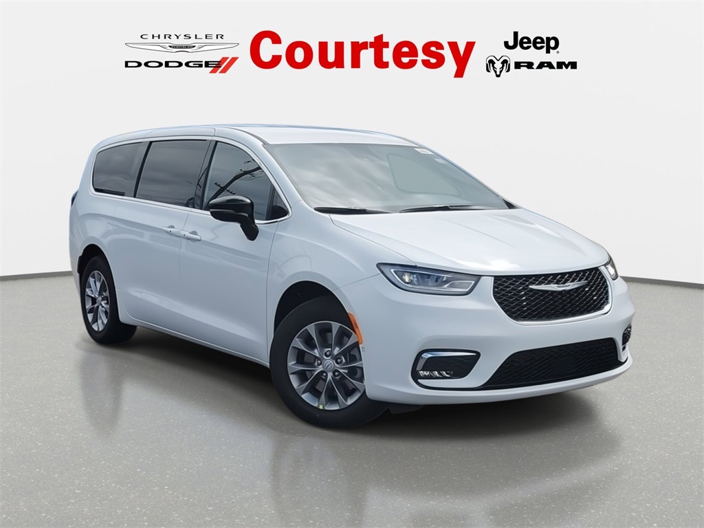 New 2026 Chrysler Pacifica SELECT AWD Passenger Van