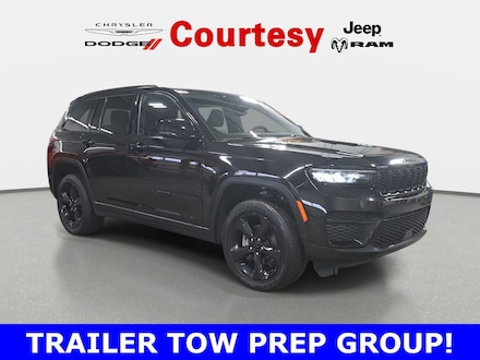 2023 Jeep Grand Cherokee Altitude SUV