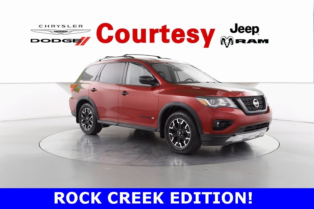 2019 Nissan Pathfinder SV