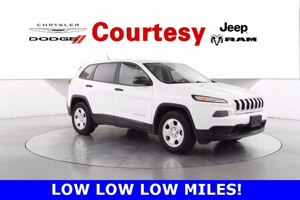 2017 Jeep Cherokee Sport