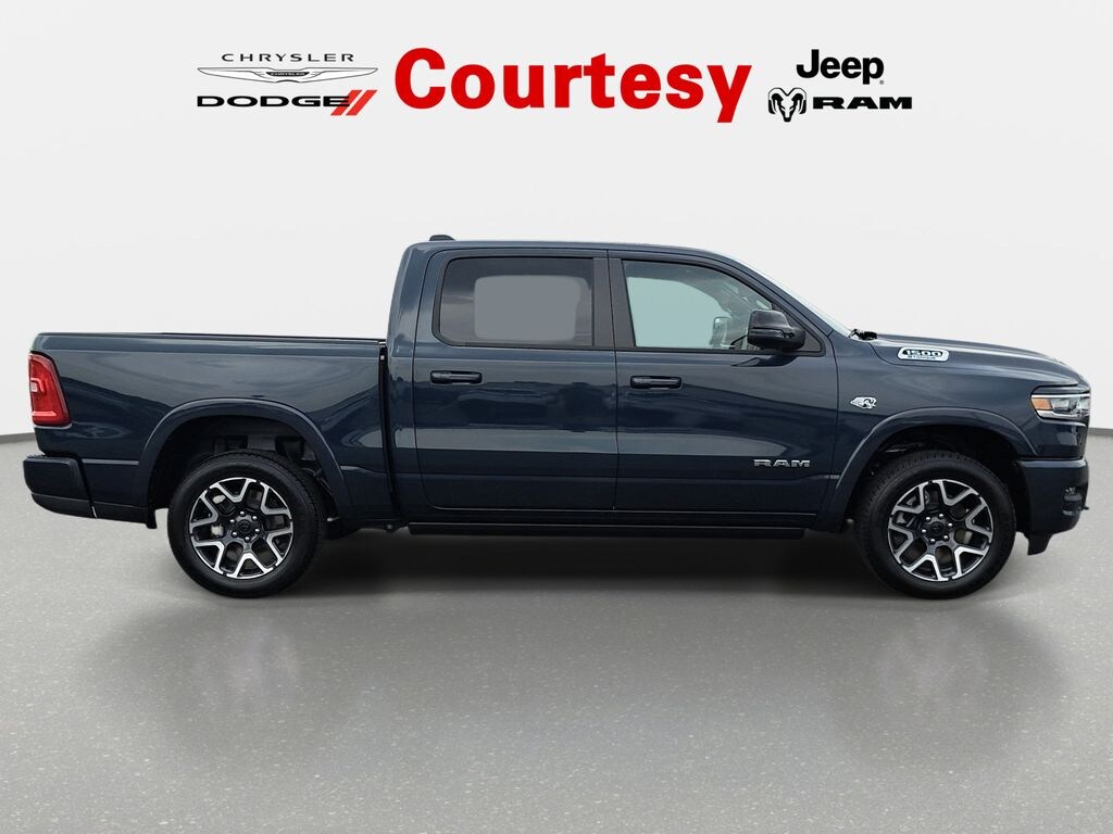New 2026 Ram 1500 LARAMIE CREW CAB 4X4 5'7 BOX Pickup