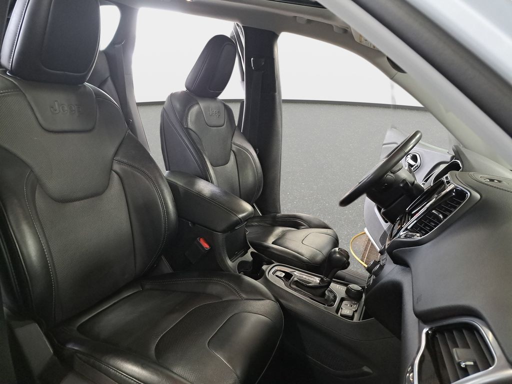 2022 Jeep Cherokee Limited - Photo 11