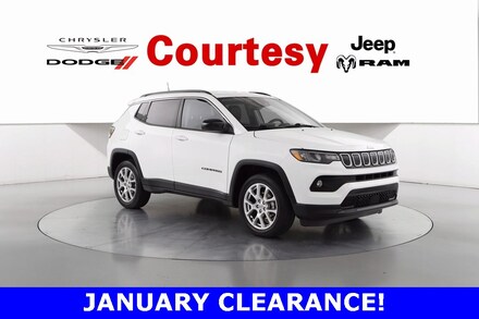 2022 Jeep Compass Latitude Lux SUV