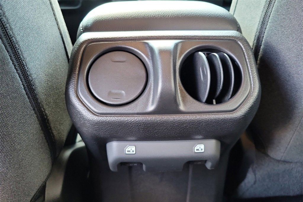 2025 Jeep Wrangler 4-Door Sport S - Photo 10