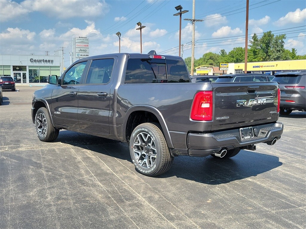 2026 Ram 1500 Laramie photo 3