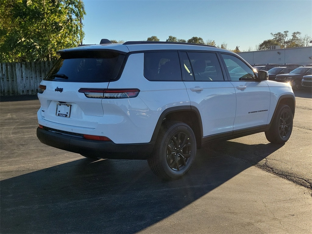 New 2025 Jeep Grand Cherokee L ALTITUDE X 4X4 Sport Utility