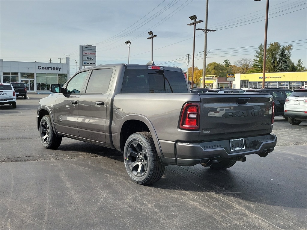 New 2026 Ram 1500 BIG HORN CREW CAB 4X4 5'7 BOX Pickup