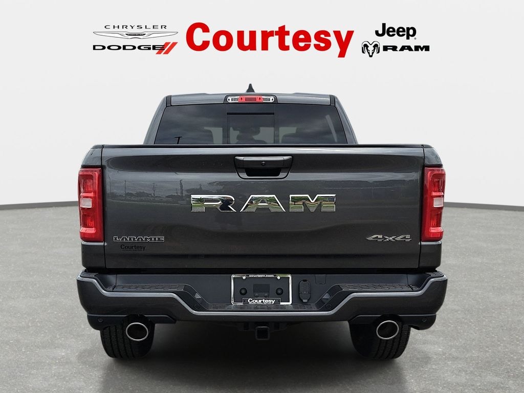 New 2026 Ram 1500 LARAMIE CREW CAB 4X4 5'7 BOX Pickup
