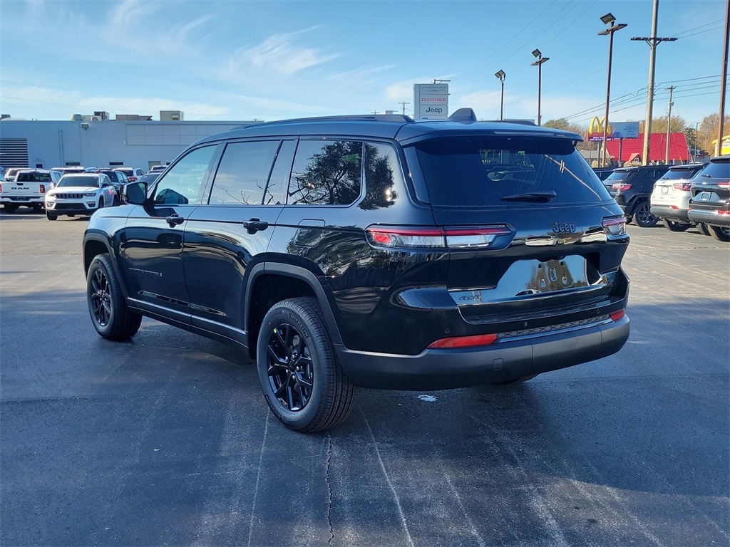 New 2025 Jeep Grand Cherokee L ALTITUDE X 4X4 Sport Utility