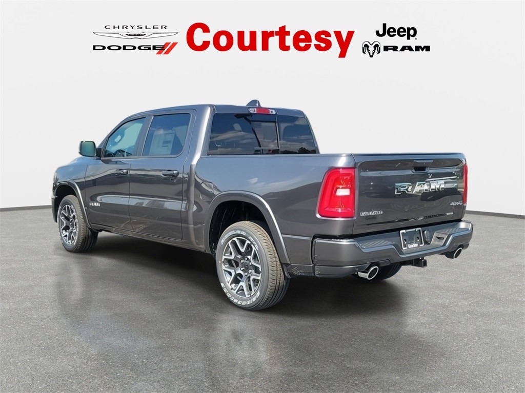 New 2026 Ram 1500 LARAMIE CREW CAB 4X4 5'7 BOX Pickup