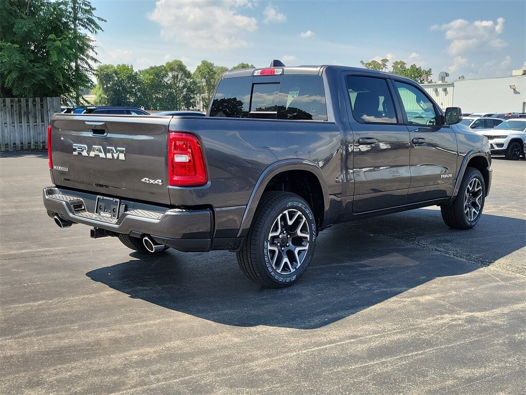 2026 Ram 1500 Laramie photo 4