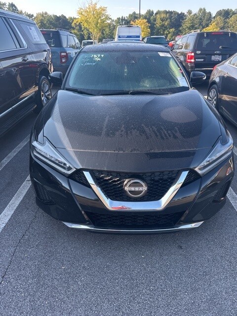 2023 Nissan Maxima SV photo 2