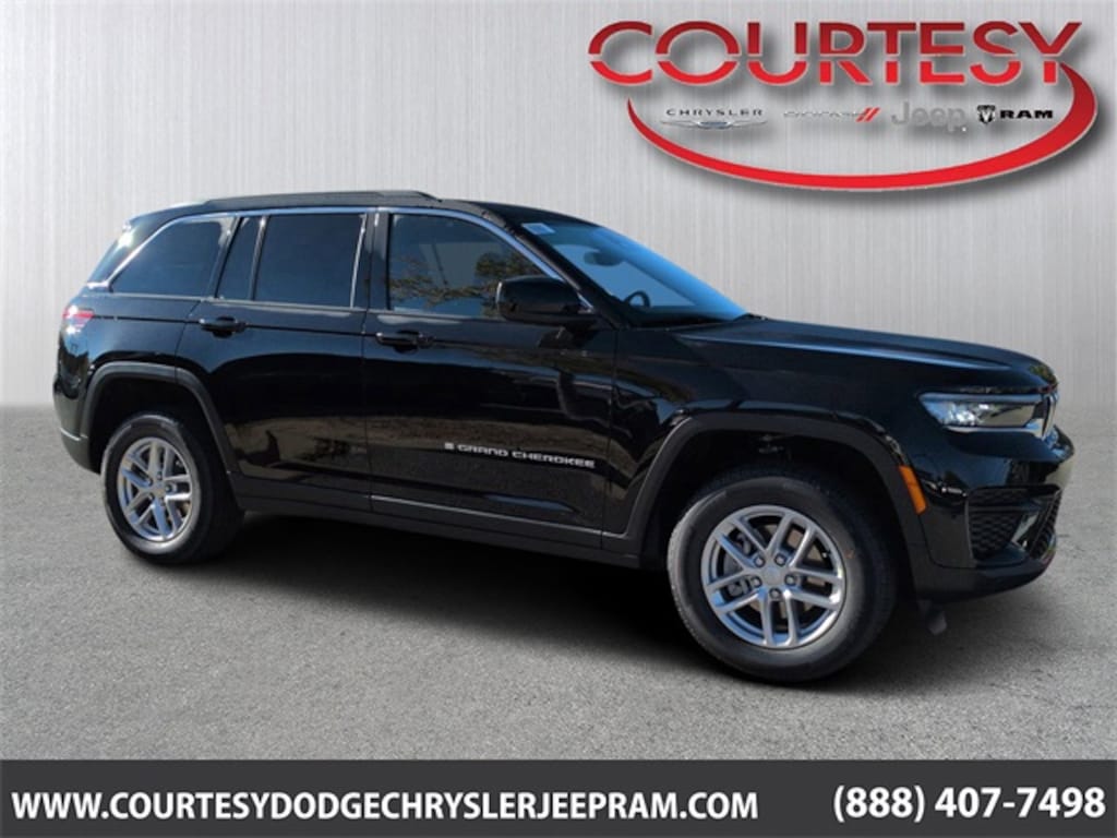 New 2025 Jeep Grand Cherokee LAREDO X 4X2 Sport Utility