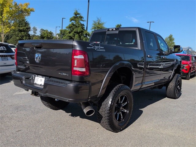 2022 Ram 3500 Laramie photo 4