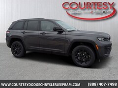 2026 Jeep Grand Cherokee LAREDO ALTITUDE 4X2 Sport Utility