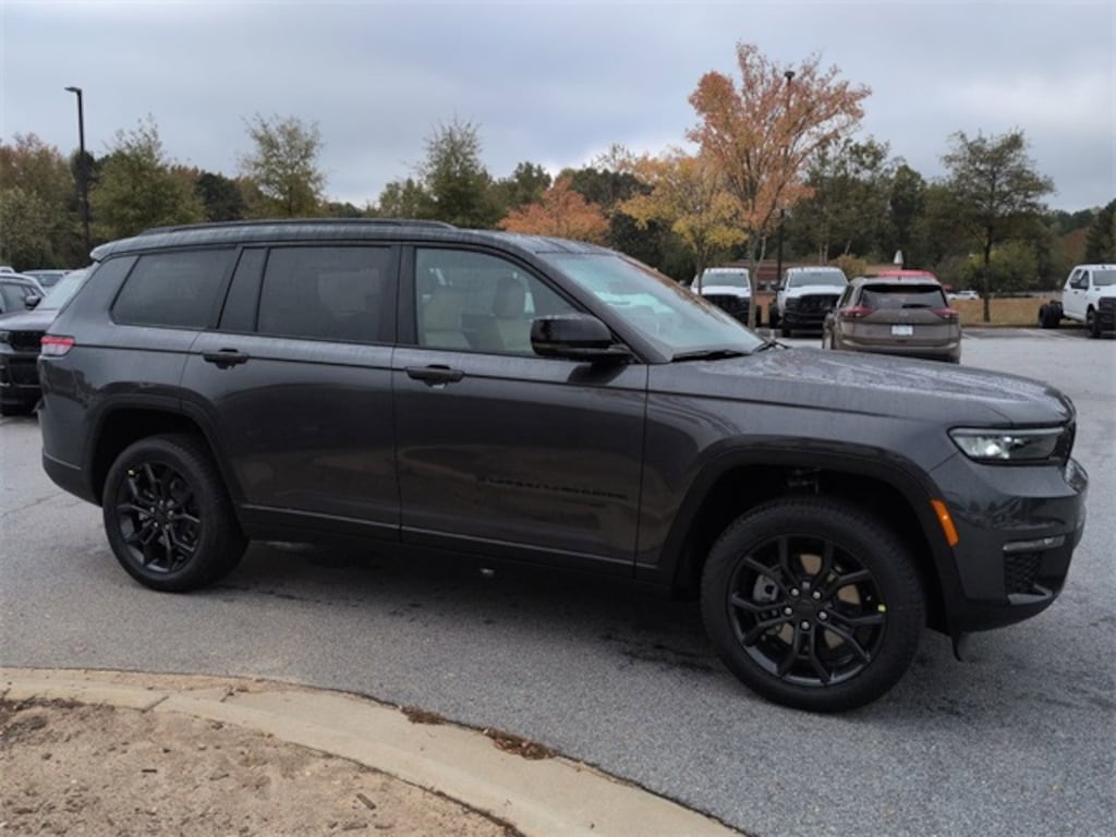 New 2025 Jeep Grand Cherokee L LIMITED 4X4 Sport Utility