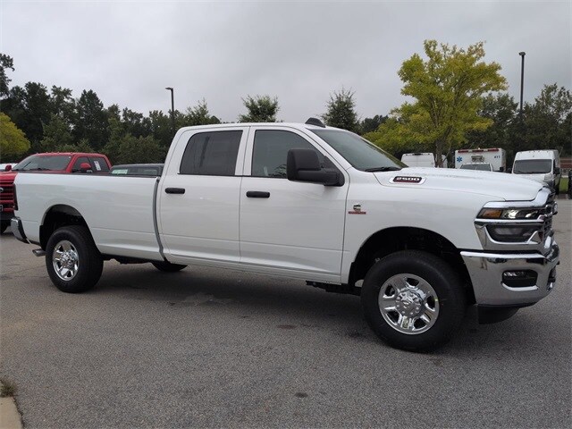 2026 Ram 2500 Tradesman photo 2