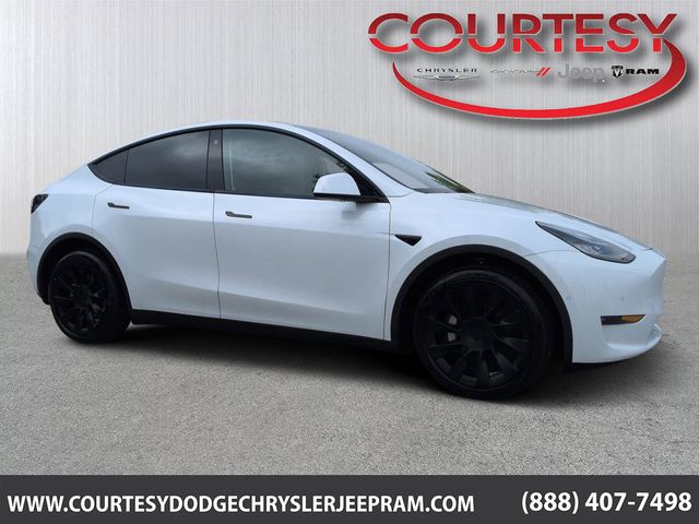 2021 Tesla Model Y Long Range Dual Motor All-Wheel Drive's photo